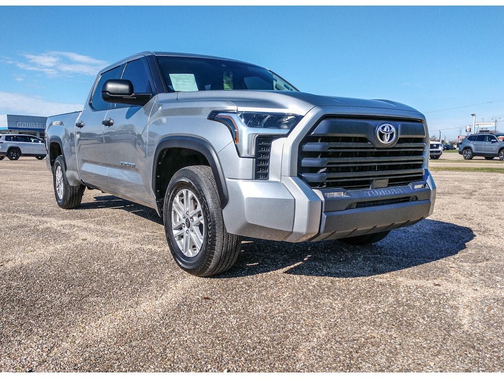 2024 Toyota Tundra 4WD SR5